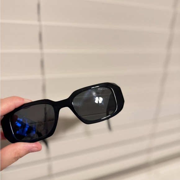 UPDATED PICS - Prada Black Sunglasses - PR17WS - Picture 6 of 11